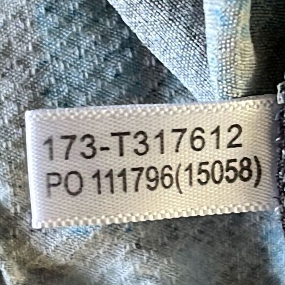 Tommy Bahama SS 100% Silk Button Up Sz. Large - Picture 9 of 11